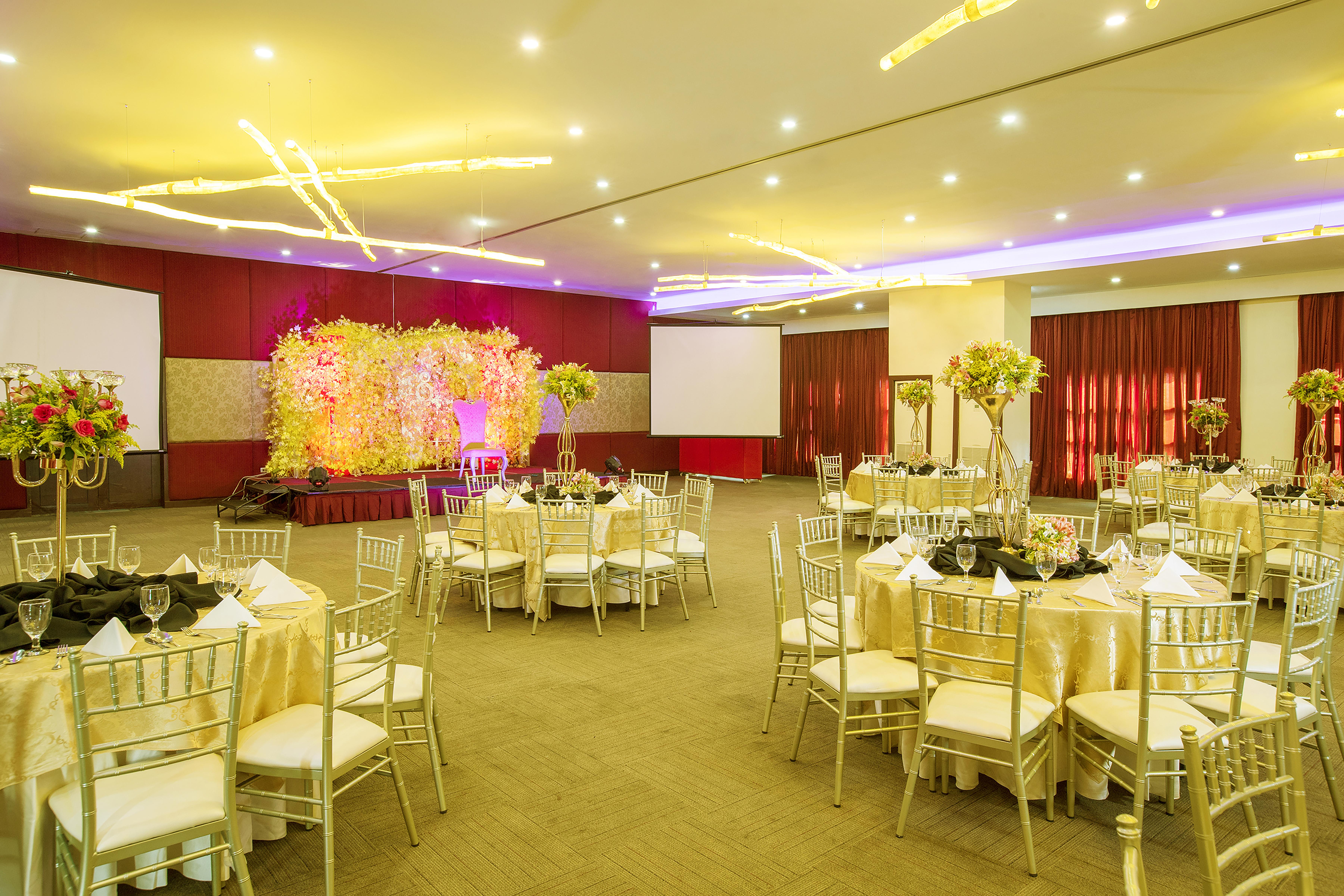 Golden Prince Hotel & Suites Cebu Exteriör bild
